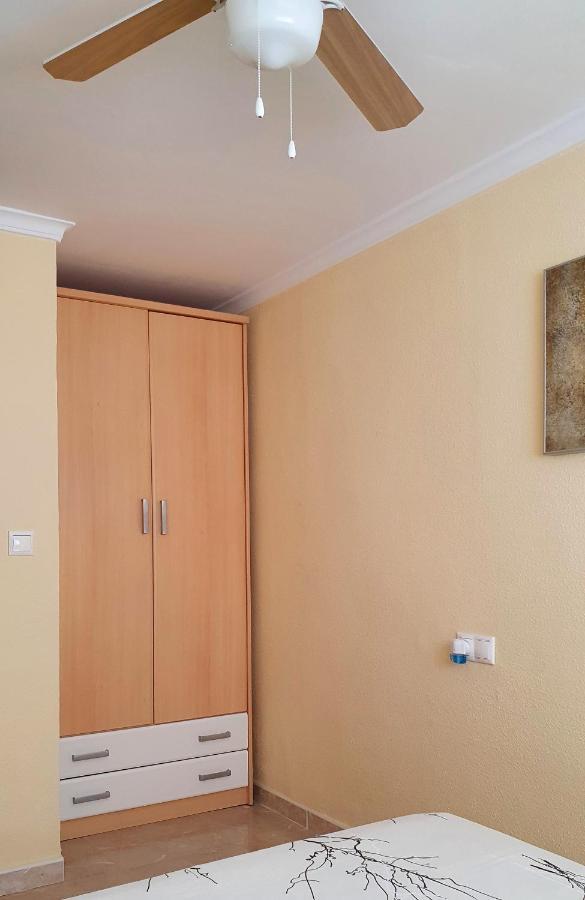 Ferienwohnung Piso Familiar Con Amplia Terraza 300M De La Playa Cullera Exterior foto